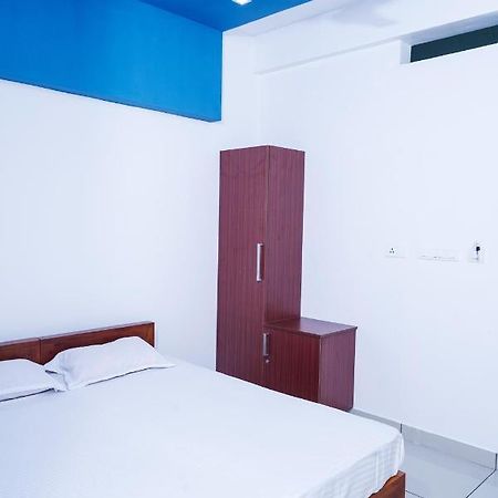 Hotel Thekkumpuram Residency Kondotty Exterior foto