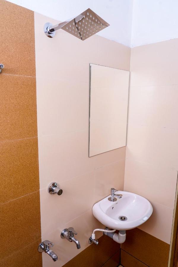 Hotel Thekkumpuram Residency Kondotty Exterior foto